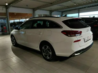 HYUNDAI i30 – Fahrzeugbild 5