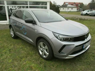OPEL Grandland – Fahrzeugbild 3