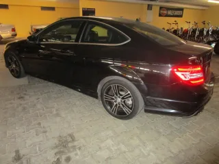 MERCEDES-BENZ C 180 – Fahrzeugbild 4