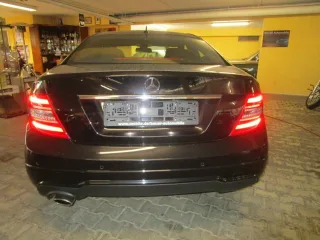 MERCEDES-BENZ C 180 – Fahrzeugbild 6