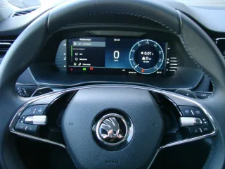 SKODA Octavia – Fahrzeugbild 10