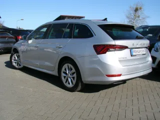 SKODA Octavia – Fahrzeugbild 4