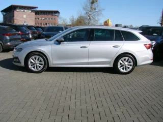 SKODA Octavia – Fahrzeugbild 6