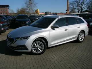 SKODA Octavia – Fahrzeugbild 8