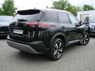 NISSAN X-Trail – Fahrzeugbild 3