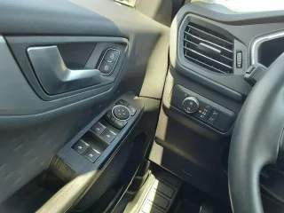 FORD KUGA – Fahrzeugbild 14