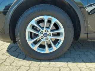 FORD KUGA – Fahrzeugbild 5