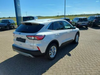 FORD KUGA – Fahrzeugbild 6