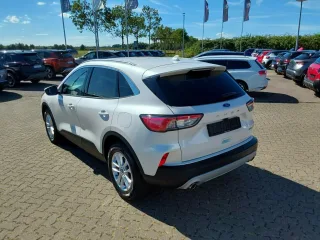 FORD KUGA – Fahrzeugbild 7