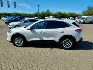 FORD KUGA – Fahrzeugbild 8