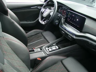 SKODA Octavia – Fahrzeugbild 13