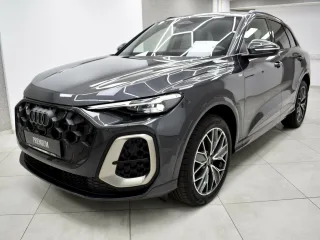 AUDI Q5 – Fahrzeugbild 2