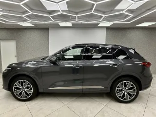 AUDI Q5 – Fahrzeugbild 3