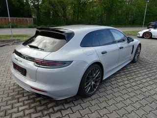 PORSCHE Panamera – Fahrzeugbild 3