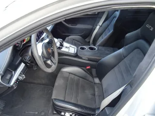 PORSCHE Panamera – Fahrzeugbild 8