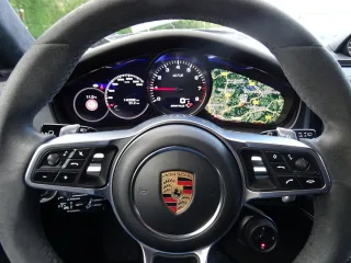 PORSCHE Panamera – Fahrzeugbild 9