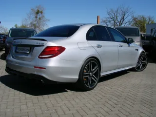 MERCEDES-BENZ E 63 – Fahrzeugbild 3
