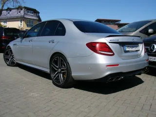 MERCEDES-BENZ E 63 – Fahrzeugbild 6
