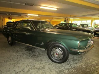 FORD Mustang – Fahrzeugbild 2