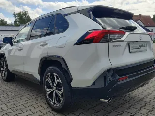 SUZUKI Across – Fahrzeugbild 10