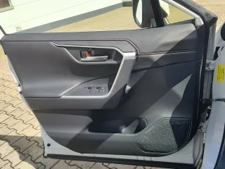 SUZUKI Across – Fahrzeugbild 14