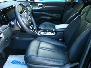KIA Sorento – Fahrzeugbild 15
