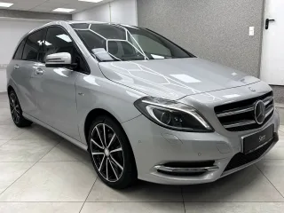 MERCEDES-BENZ B 200 – Fahrzeugbild 15