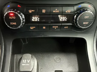 MERCEDES-BENZ B 200 – Fahrzeugbild 8