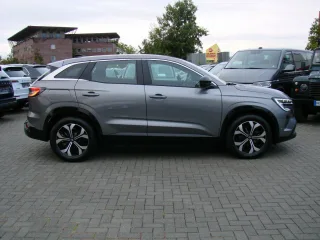 RENAULT Austral – Fahrzeugbild 4