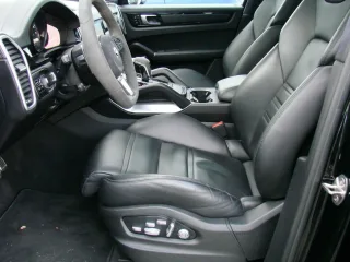 PORSCHE Cayenne – Fahrzeugbild 14