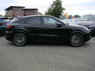 PORSCHE Cayenne – Fahrzeugbild 4