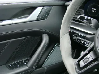 PORSCHE 992 – Fahrzeugbild 12