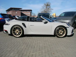 PORSCHE 992 – Fahrzeugbild 5