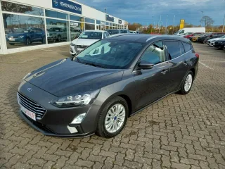 FORD FOCUS – Fahrzeugbild 2