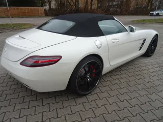 MERCEDES-BENZ SLS – Fahrzeugbild 3
