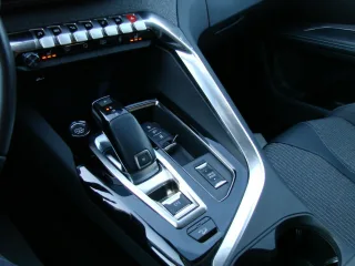 PEUGEOT 5008 – Fahrzeugbild 14