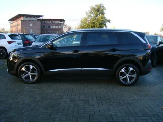 PEUGEOT 5008 – Fahrzeugbild 5