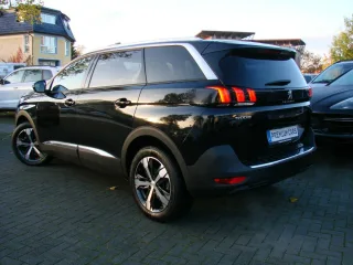 PEUGEOT 5008 – Fahrzeugbild 6