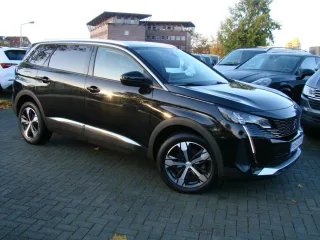PEUGEOT 5008 – Fahrzeugbild 7