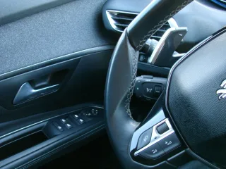 PEUGEOT 5008 – Fahrzeugbild 9