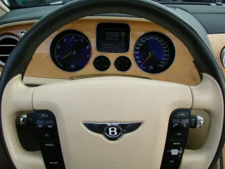 BENTLEY Continental – Fahrzeugbild 10