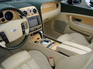 BENTLEY Continental – Fahrzeugbild 11