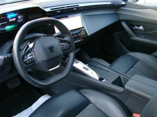 PEUGEOT 308 – Fahrzeugbild 13