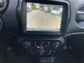 JEEP Renegade – Fahrzeugbild 8