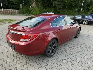 OPEL Insignia – Fahrzeugbild 3