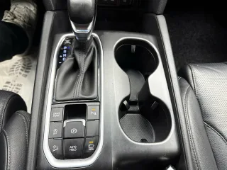 HYUNDAI Santa – Fahrzeugbild 8