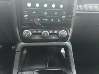FORD RANGER – Fahrzeugbild 15