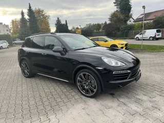 PORSCHE Cayenne – Fahrzeugbild 2
