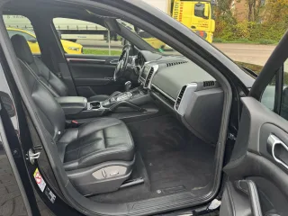 PORSCHE Cayenne – Fahrzeugbild 5