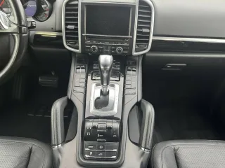 PORSCHE Cayenne – Fahrzeugbild 8